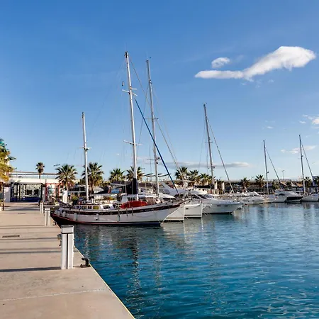 Apartamento Remarkable 3-bed In Torrevieja
