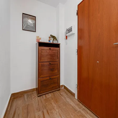 Remarkable 3-bed In Apartman *