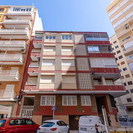Апартаменты Remarkable 3-bed In